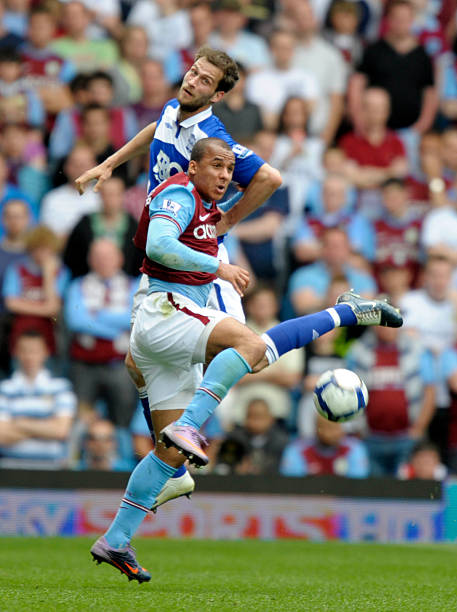 阿尔瓦雷斯 阿尔瓦雷斯