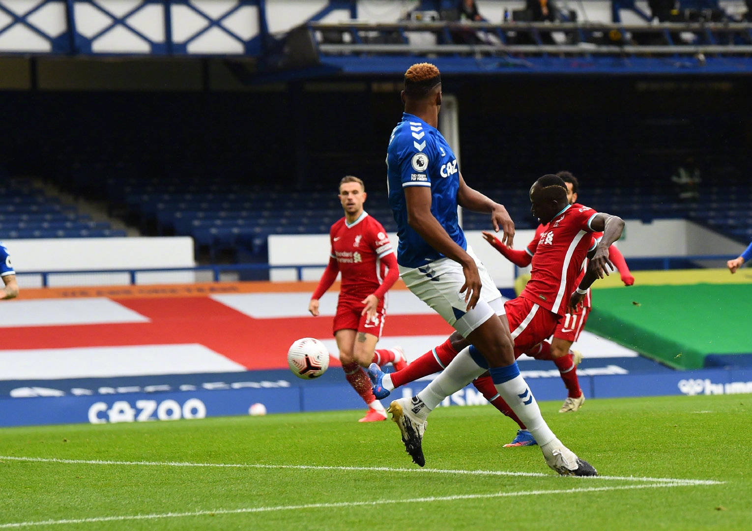 显得略显被 显得略显被